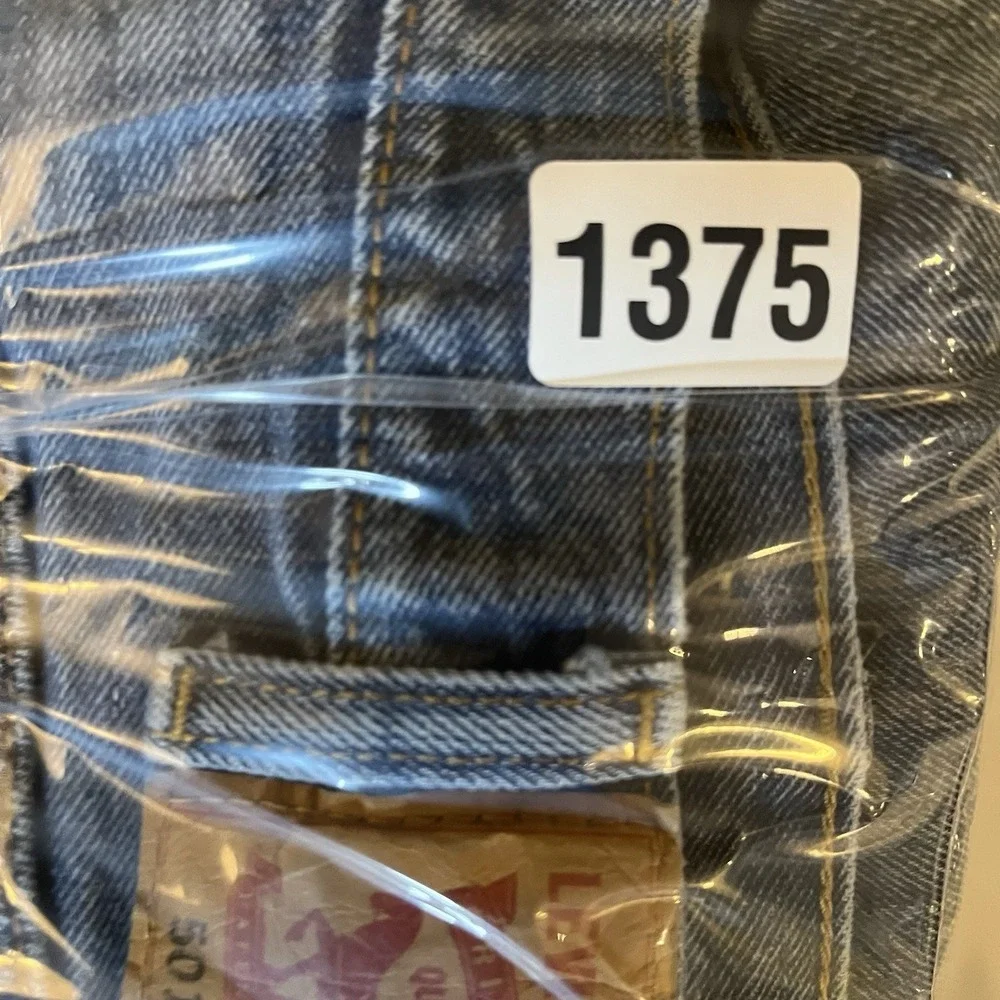 Levis 501 Jeans Mens 40x32 Blue Button Fly Denim Pants Faded Classic Original